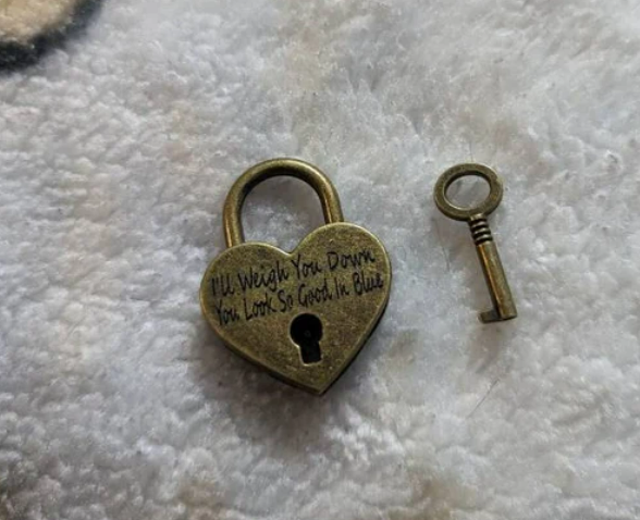 Personalized Small Antique Lovers Lock